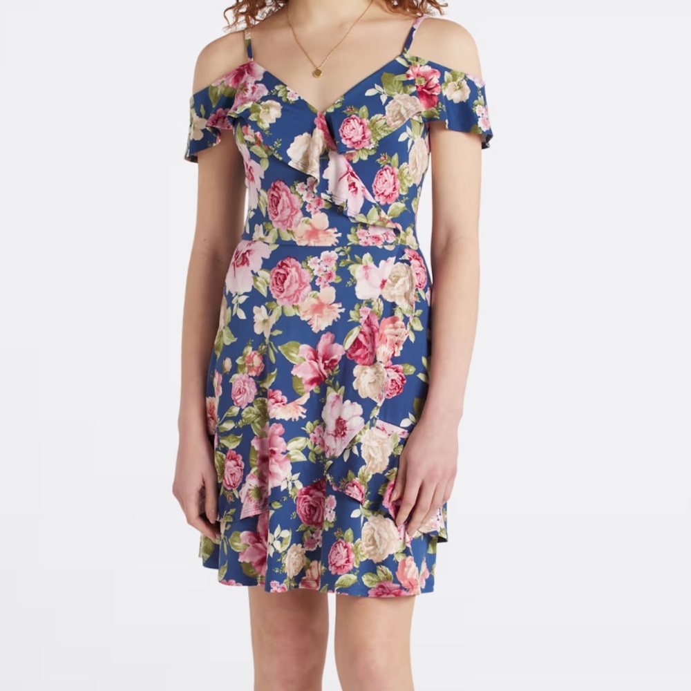 Chic Floral Off-Shoulder Mini Dress